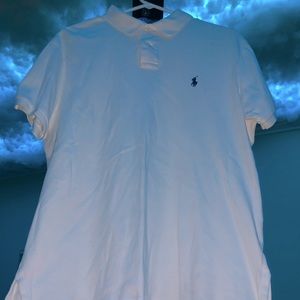 Polo size Medium (custom fit - slim fit) (good condition)